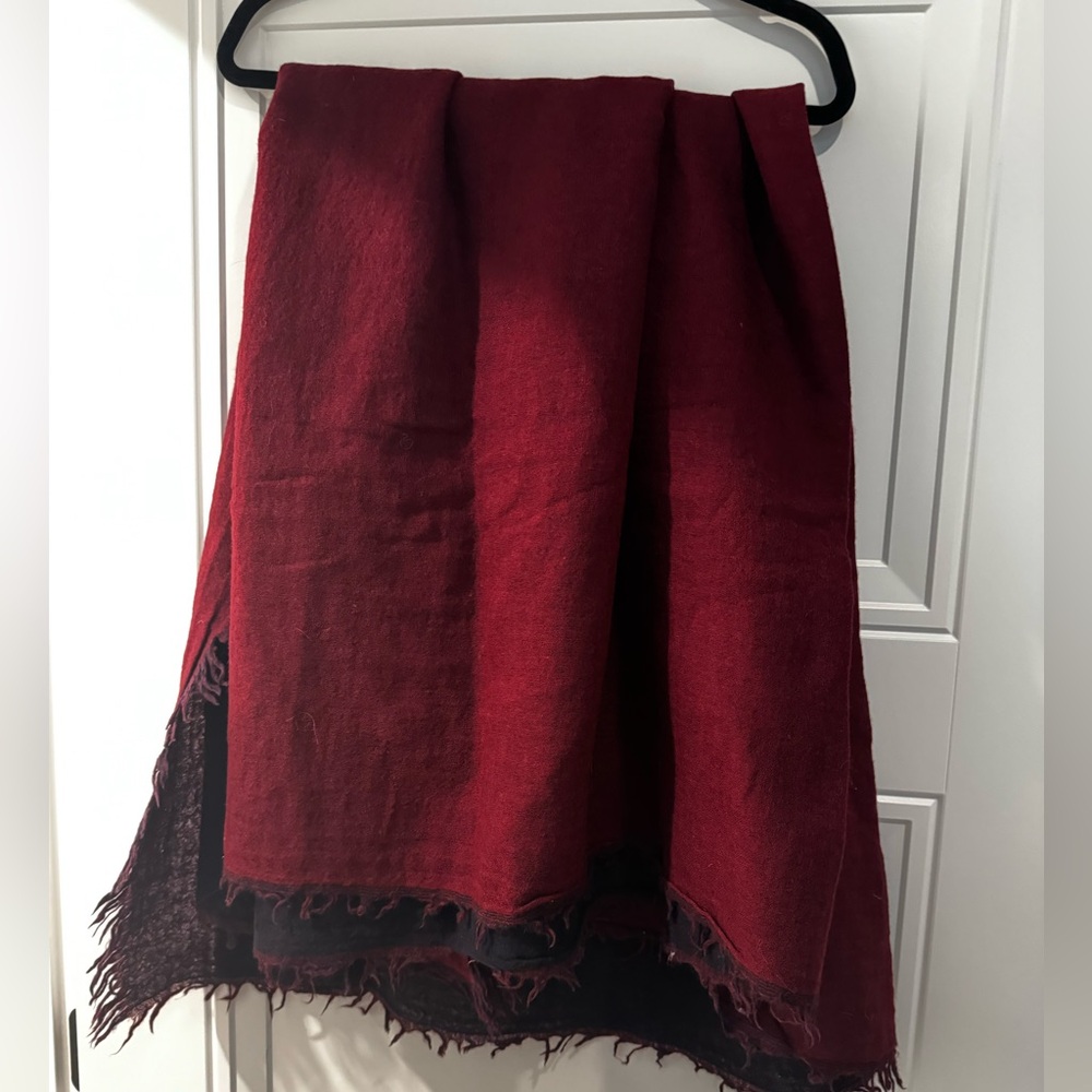 Aritzia reversible blanket scarf